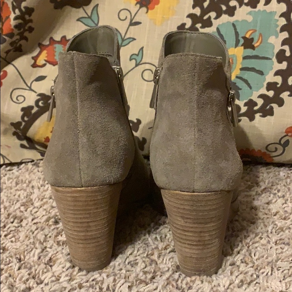 Jessica Simpson booties - Picture 3 of 7